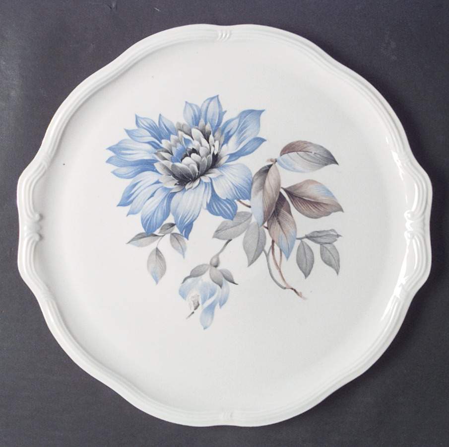 PLN7 Handled Cake Plate by Plankenhammer-1