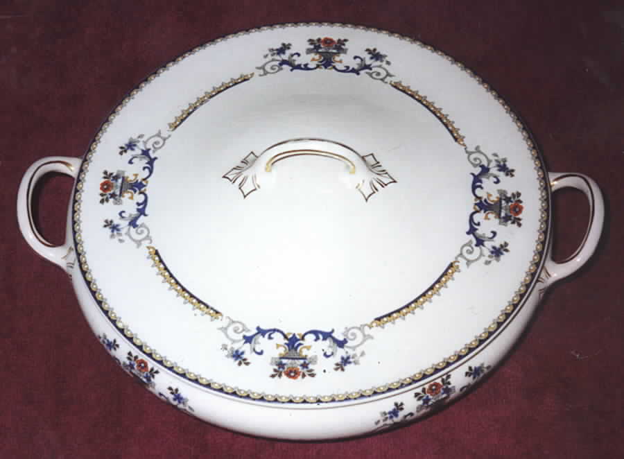 POP165 Round Covered Vegetable by Pope Gosser-1