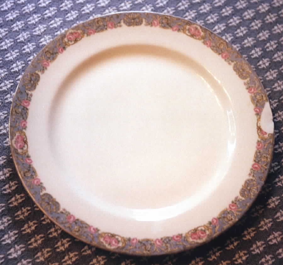 POY314 Dinner Plate by Jean Pouyat-1