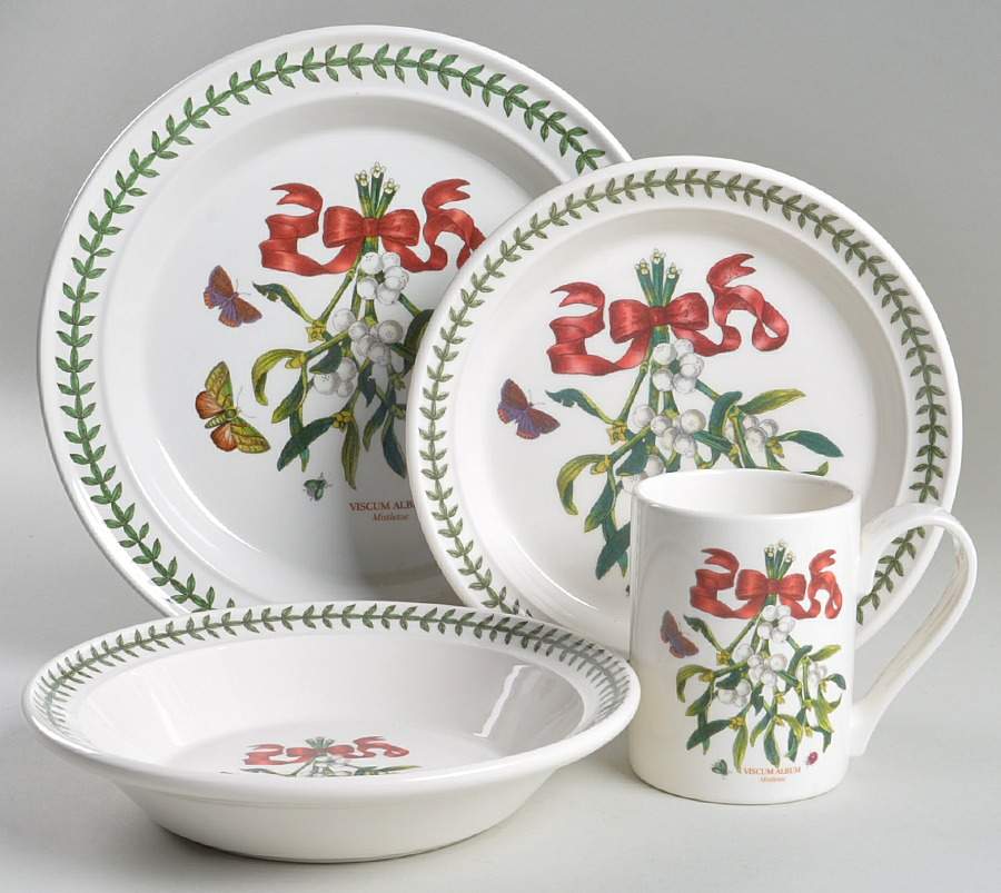 Botanic Garden Mistletoe 4 Piece Place Setting by Portmeirion-1