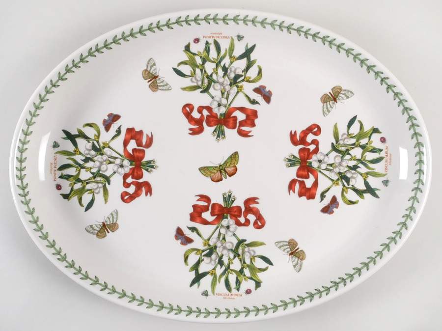 Botanic Garden Mistletoe 20" Oval Serving Platter by Portmeirion-1