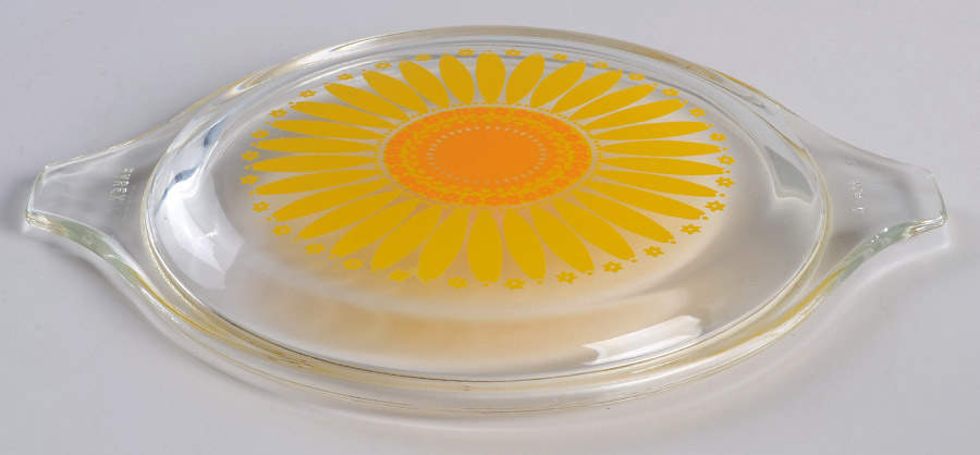 Daisy Lid for 1 Pt Round Casserole by Pyrex-1