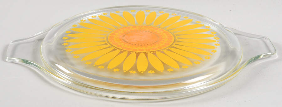 Daisy Lid for 2.5 Qt Round Casserole by Pyrex-1