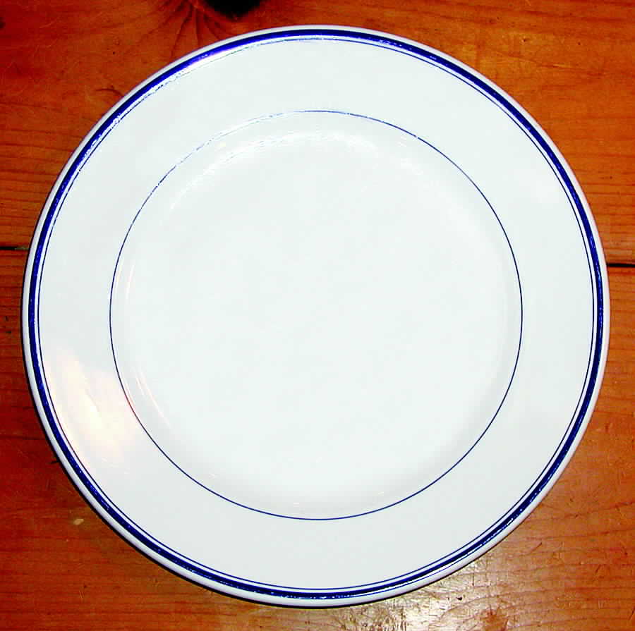 PIL11 Dinner Plate by Pillivuyt-1