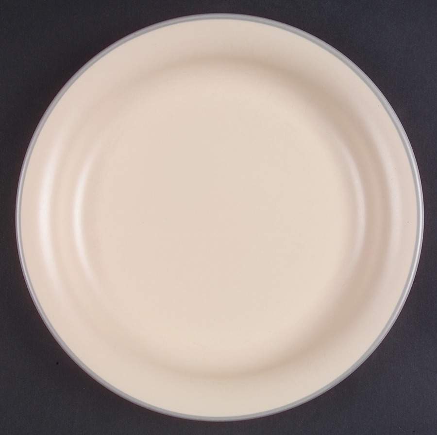 PFA46 Breakfast Plate by Pfaltzgraff-1