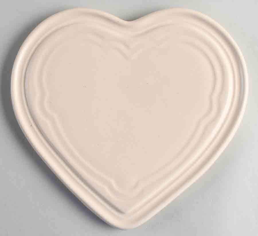 PFA46 Heart Shaped Trivet by Pfaltzgraff-1