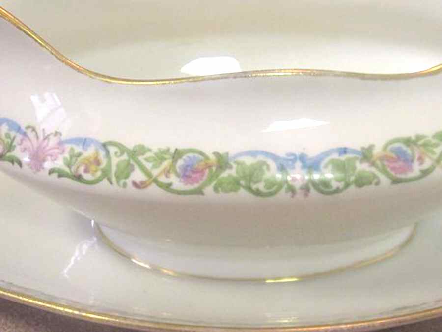 PL24 Gravy Boat with Attached Underplate by Porcelaine Limousine-1