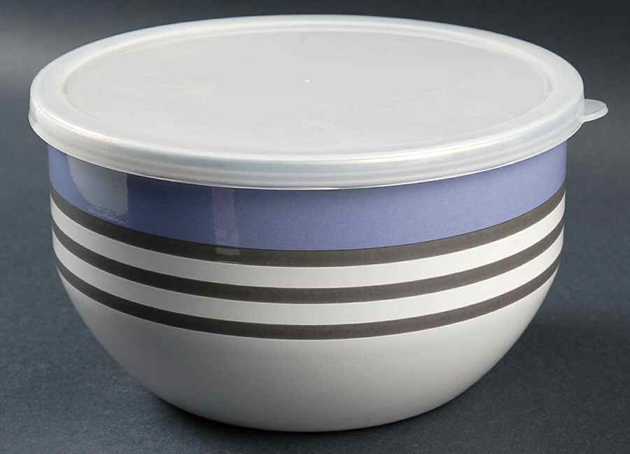 Mystic 6 7/8" Metal Bowl W/Plastic Lid by Pfaltzgraff-1