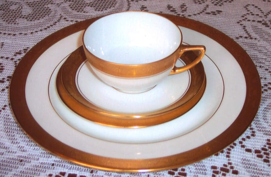 PIC67 Flat Cup & Saucer Set by Pickard-1