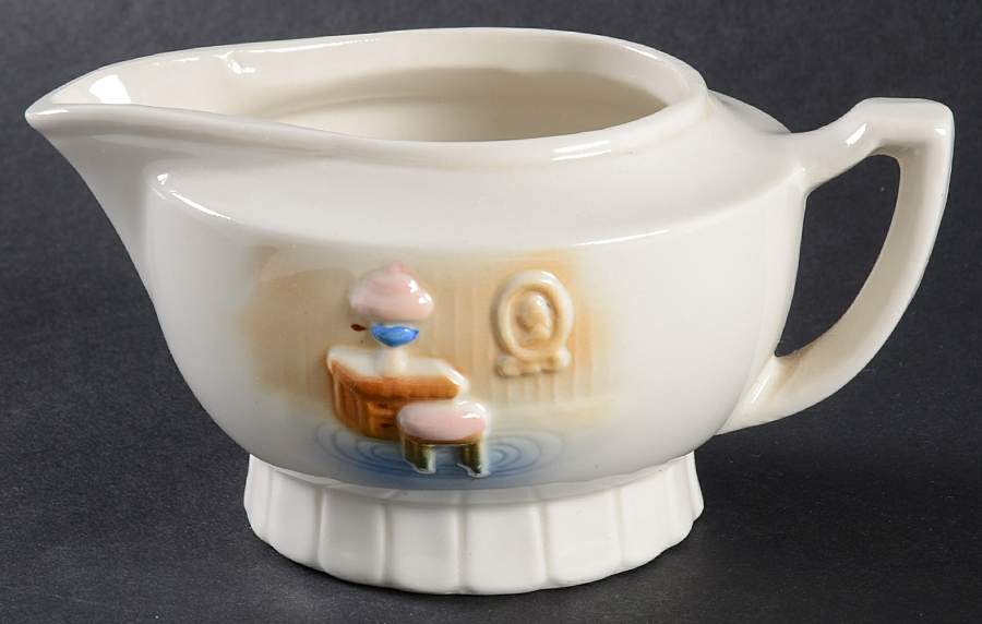 Hearth Creamer by Porcelier-1
