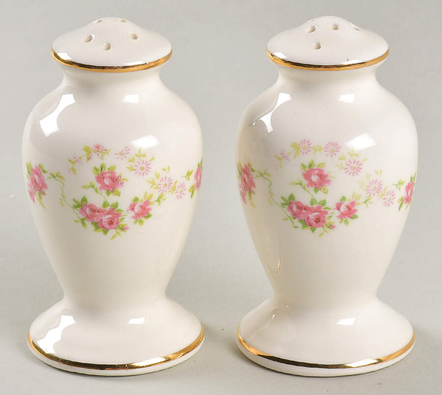 Florence (Smooth Edge) Salt & Pepper Set by Pope Gosser-1
