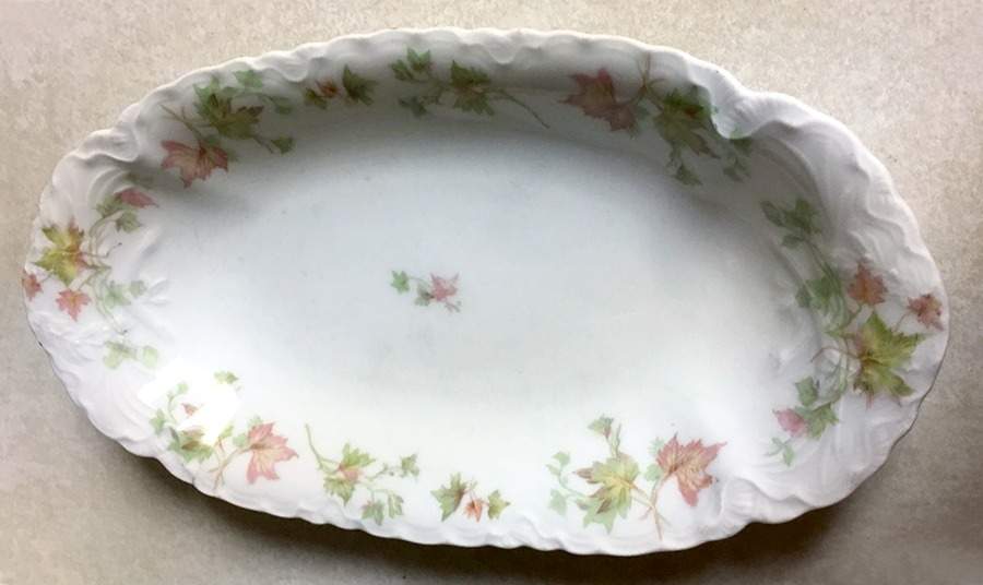 PLE4 Pickle Dish by Peerless (Bavaria)-1