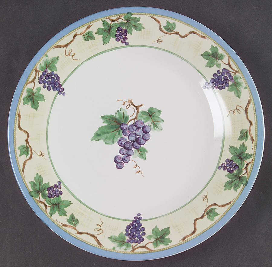 Merlot Luncheon Plate by Pfaltzgraff-1