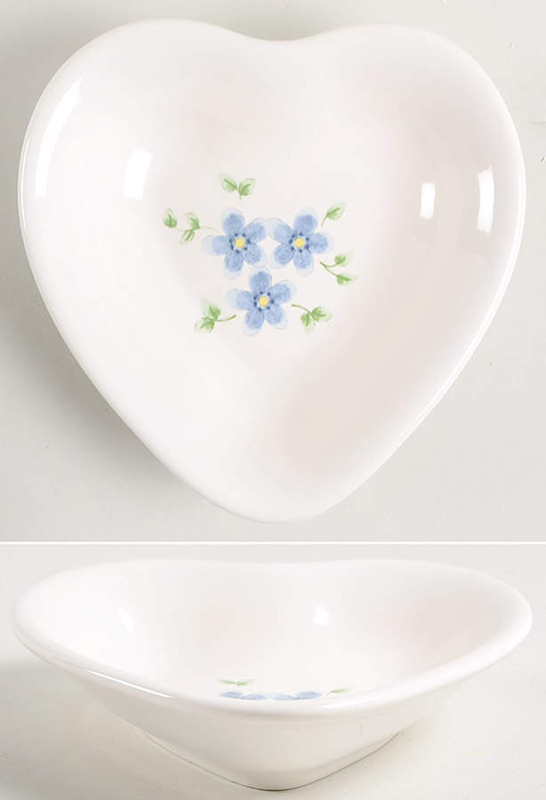 Melissa Heart Shaped Dish by Pfaltzgraff-1