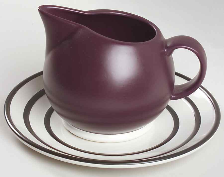 Tandem Gravy Boat & Underplate by Pfaltzgraff-1
