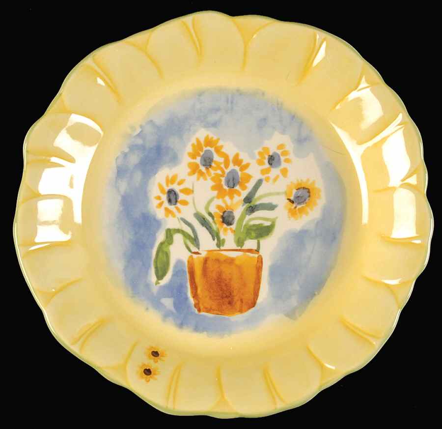 Pistoulet 8" Flower Shape Plate by Pfaltzgraff-1