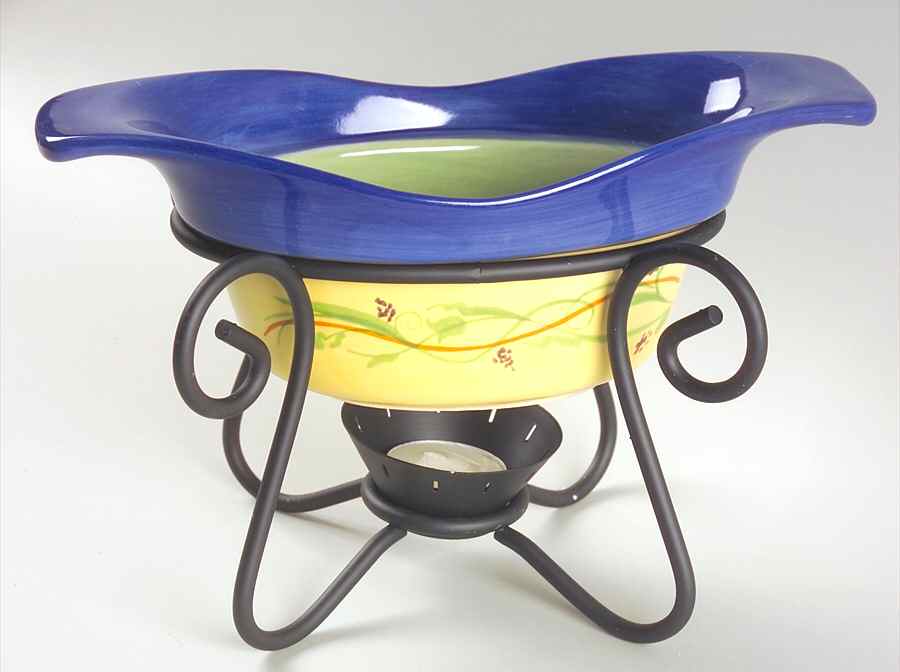 Pistoulet Gravy Server W/Metal Stand by Pfaltzgraff-1