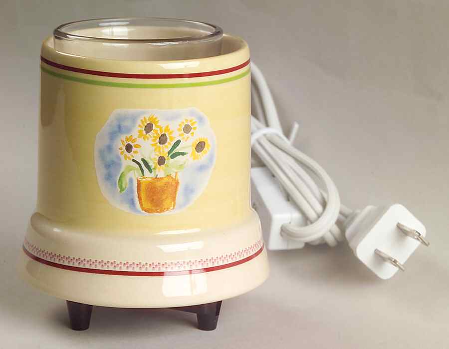 Pistoulet Electric Votive Warmer by Pfaltzgraff-1