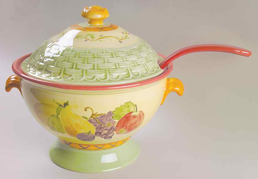 Pistoulet Tureen & Lid W/Ladle by Pfaltzgraff-1
