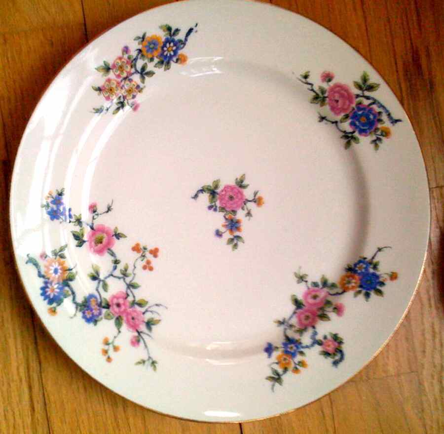 POY370 Dinner Plate by Jean Pouyat-1