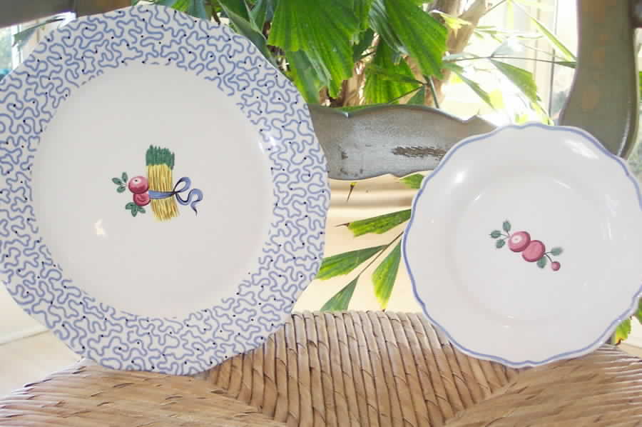 PID4 Dinner Plate by Pierre Deux-1