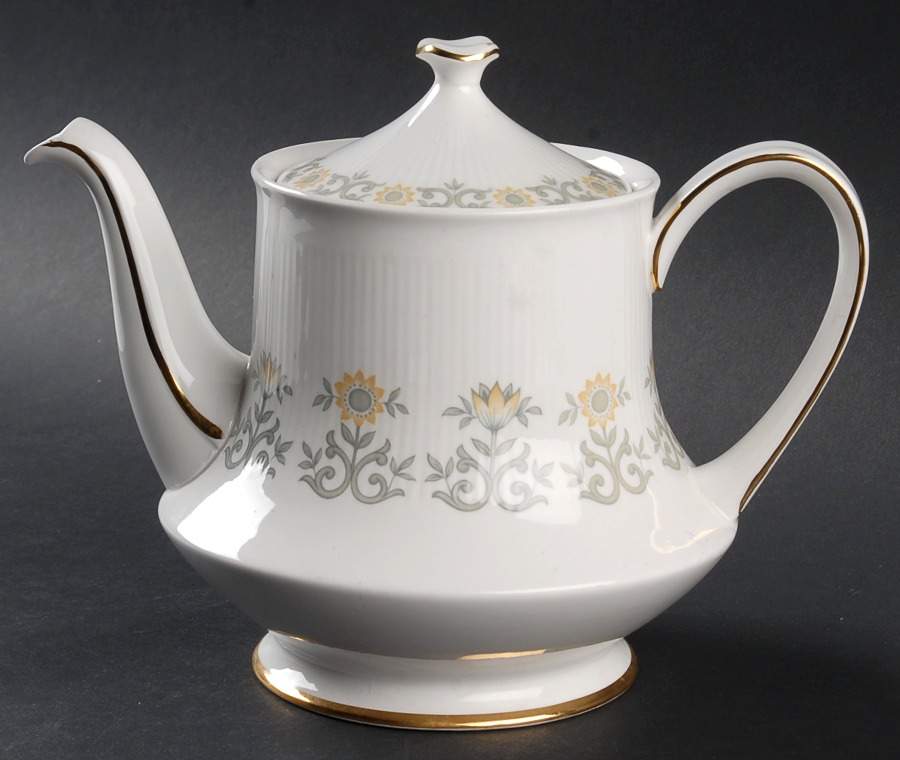 Fiona Teapot & Lid by Paragon-1