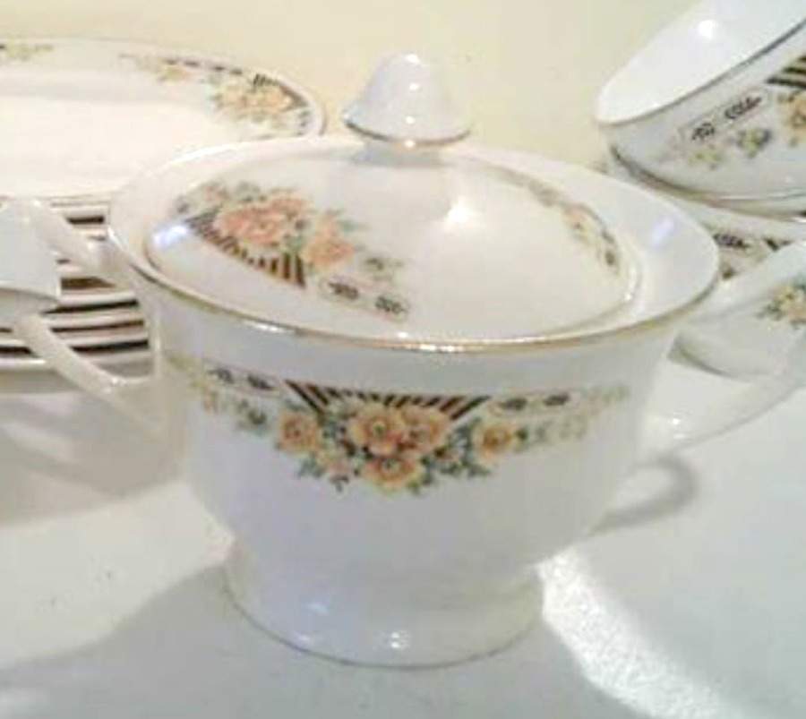 PCP194 Sugar Bowl & Lid by Paden City-1