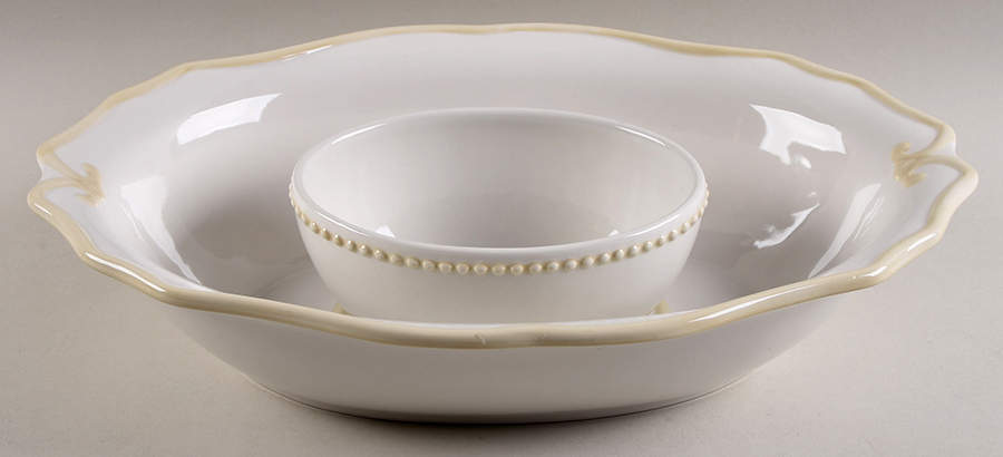 Pavillion (2 Piece) Chip & Dip Set by Princess House-1