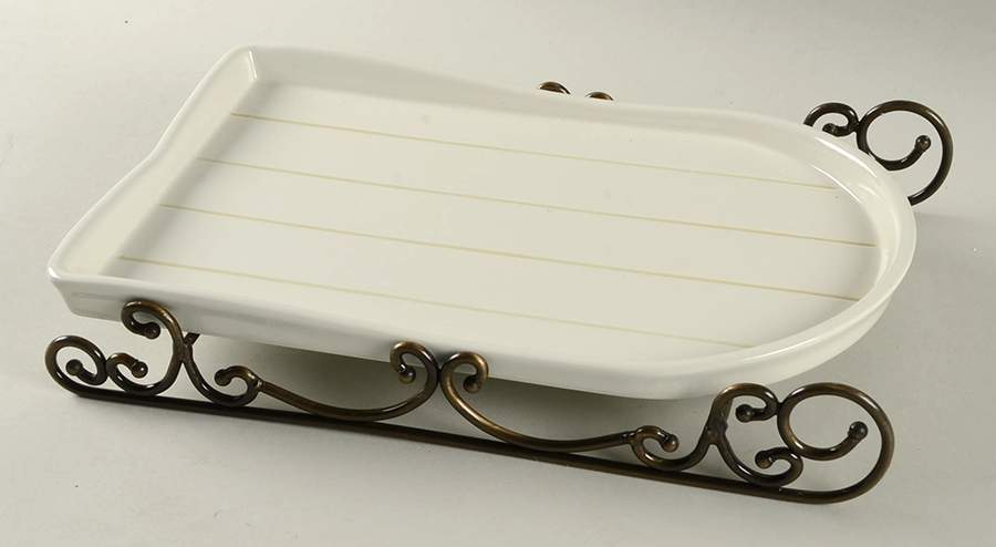 Pavillion (2 Piece) Sleigh Set by Princess House-1