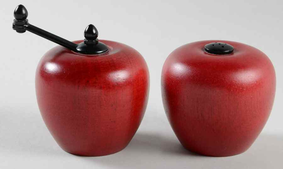Delicious Figural Salt & Pepper Set by Pfaltzgraff-1