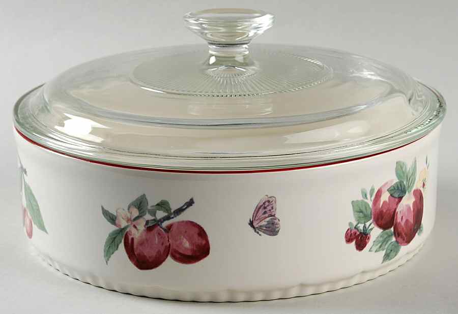 Delicious 1.5 Quart Round Covered Baker by Pfaltzgraff-1