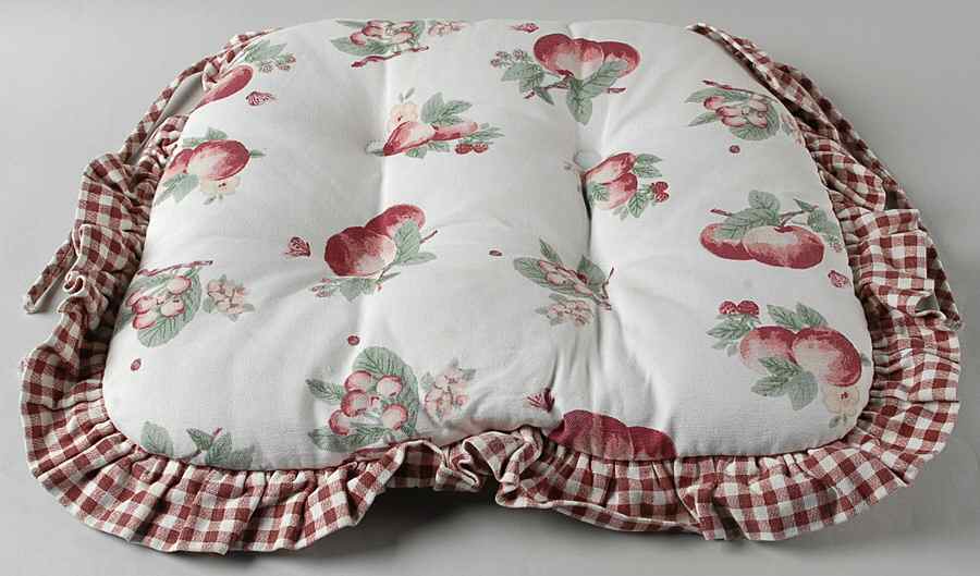 Delicious Chair Pad/Cushion by Pfaltzgraff-1