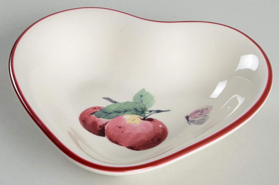 Delicious Heart Shaped Dish by Pfaltzgraff-1