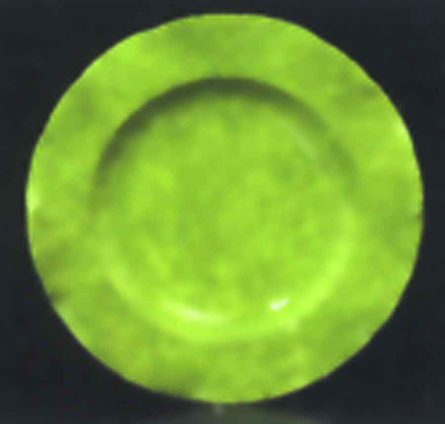 Onde Verde (Medium Green) 15" Chop Plate (Round Platter) by Presenttense-1