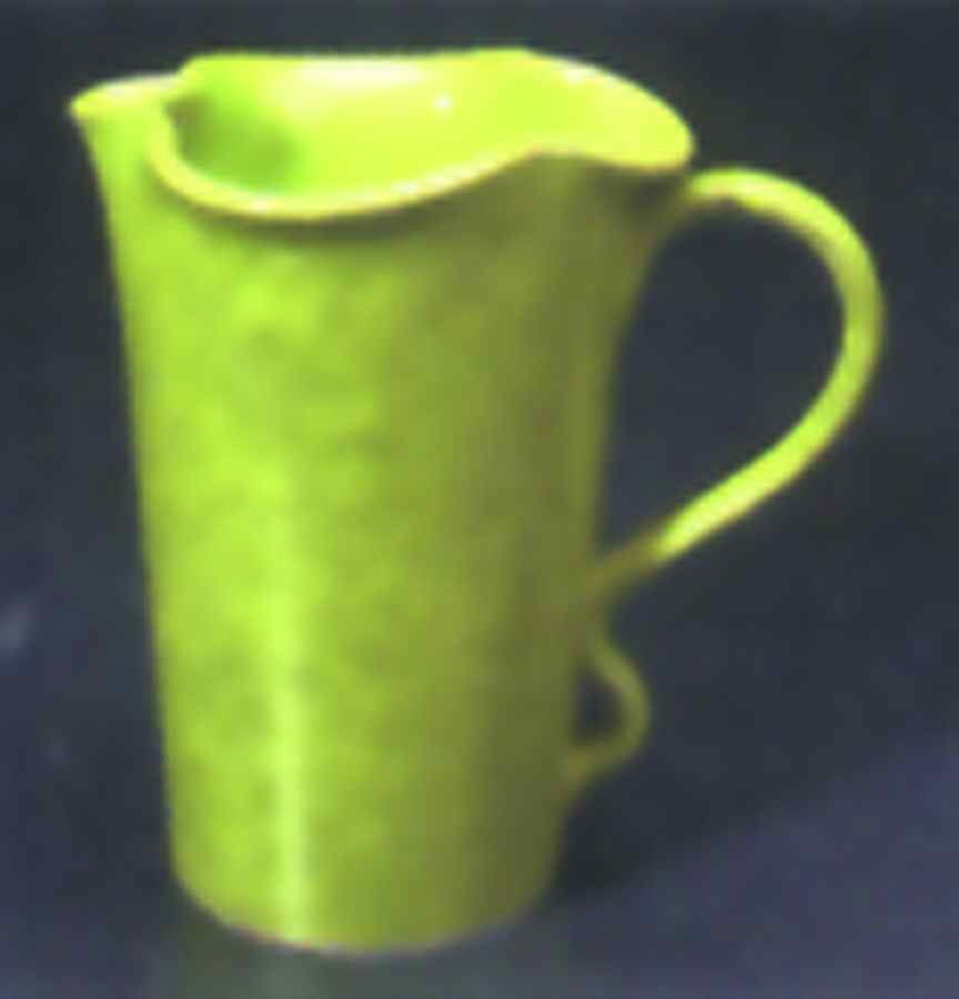 Onde Verde (Medium Green) Pitcher by Presenttense-1