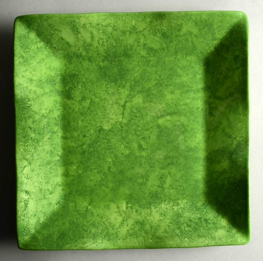 Onde Verde (Medium Green) Square Dinner Plate by Presenttense-1
