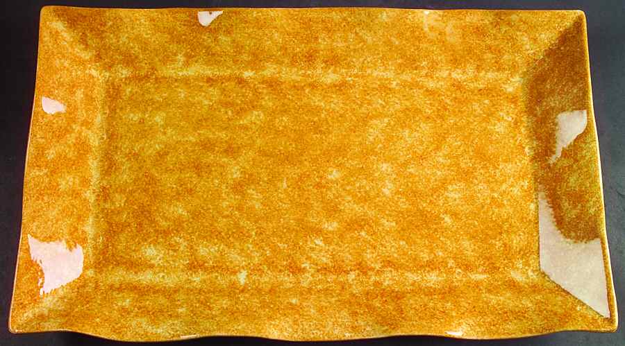 Onde Amber (Gold) 18" Rectangular Serving Platter by Presenttense-1