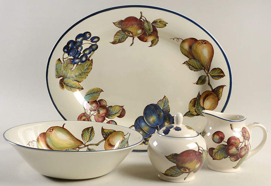 Macintosh 5 Piece Hostess Set by Pier 1-1