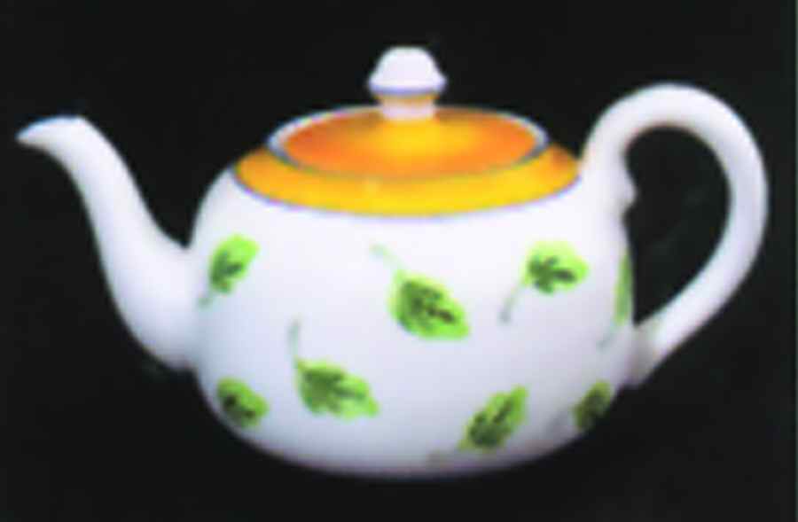 Crispin Teapot & Lid by Presenttense-1