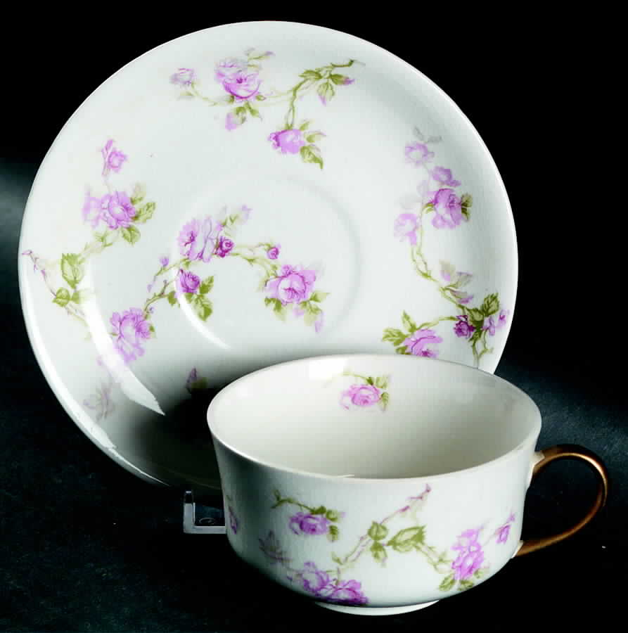 POP200 Flat Cup & Saucer Set by Pope Gosser-1