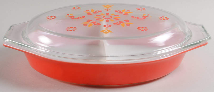 Friendship 1.5 Qt Oval Covered Divided Casserole by Pyrex-1