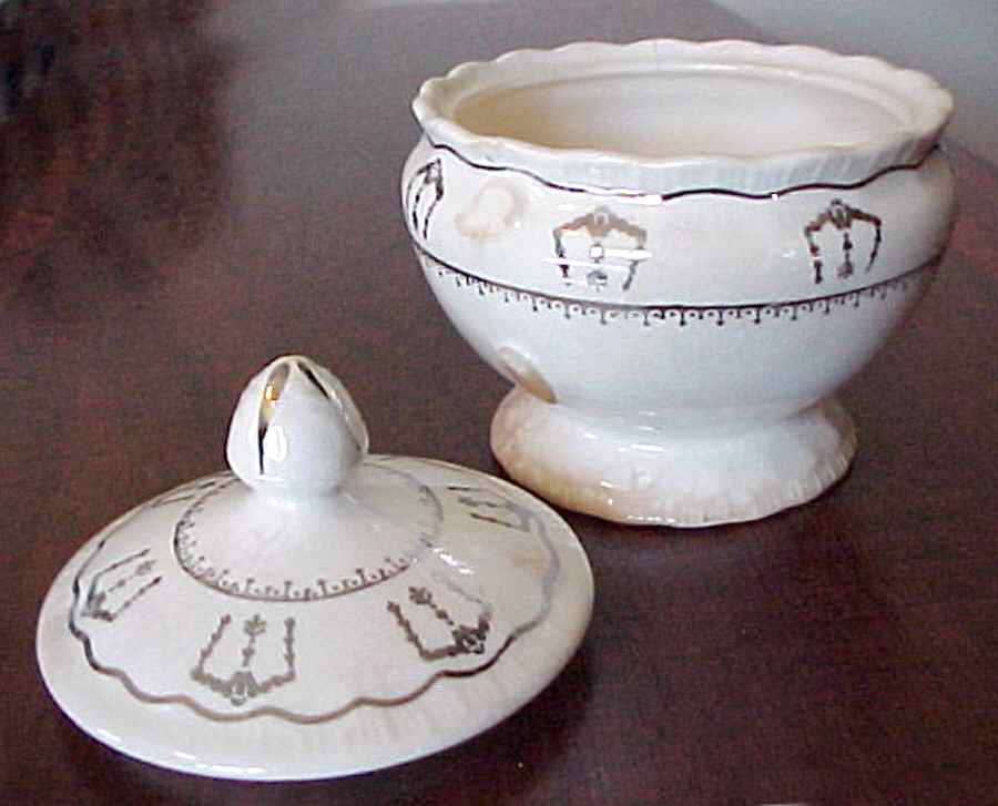 Jewell Sugar Bowl & Lid by Pope Gosser-1