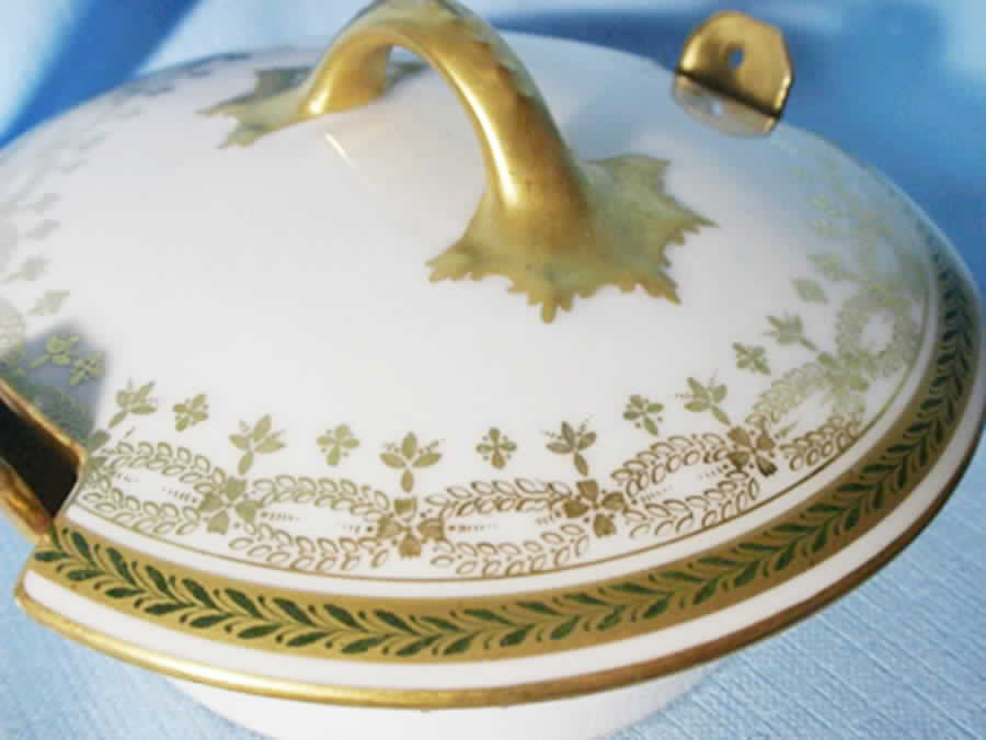 POY394 Lid for Butter Tub by Jean Pouyat-1