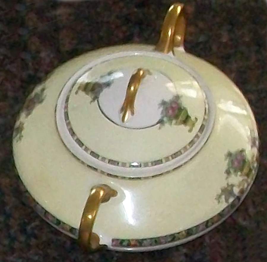 POP204 Sugar Bowl & Lid by Pope Gosser-1