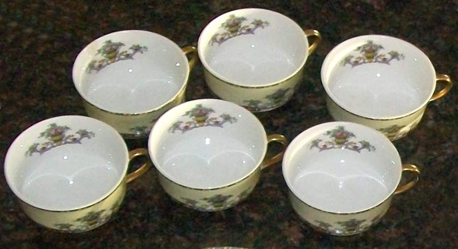 POP204 Footed Cup by Pope Gosser-1