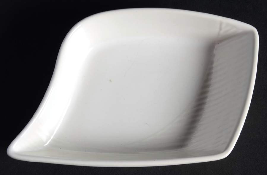 Sand and Seas Sail Tapas Plate by Pfaltzgraff-1
