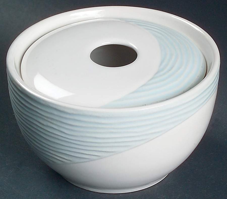 Sand and Seas Waterfall Sugar Bowl & Lid by Pfaltzgraff-1