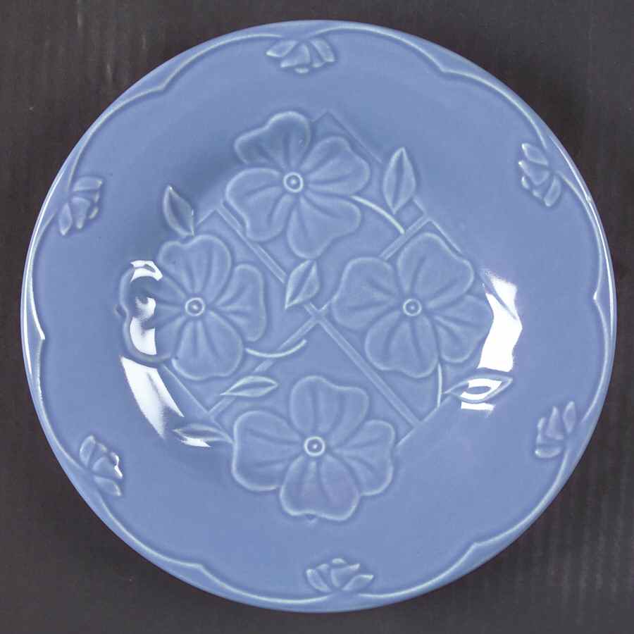 Shelby 9" Round Buffet Plate by Pfaltzgraff-1