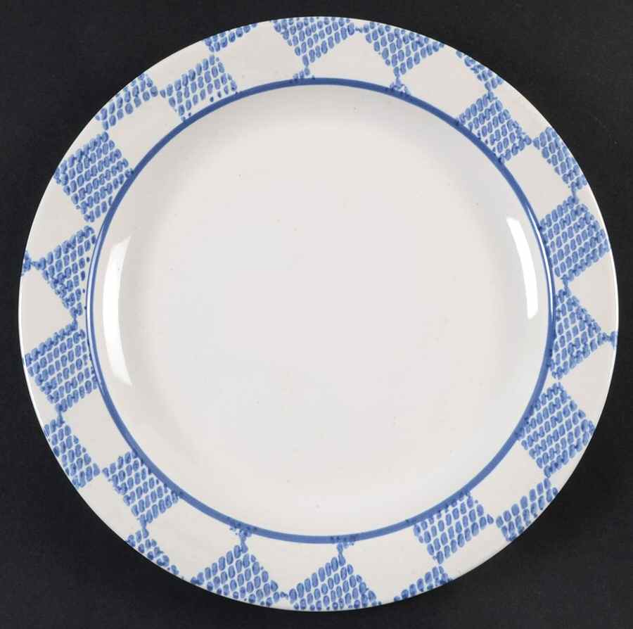 Hopscotch (No Fruit) Luncheon Plate by Pfaltzgraff-1
