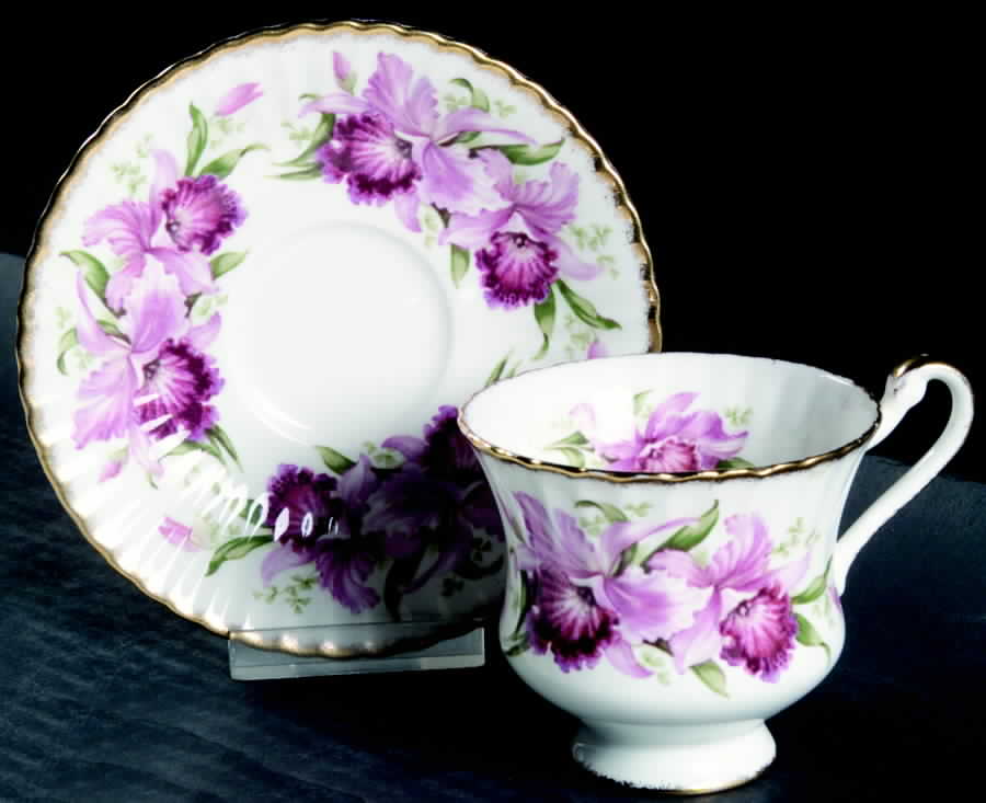 F546 Footed Cup & Saucer Set by Paragon-1